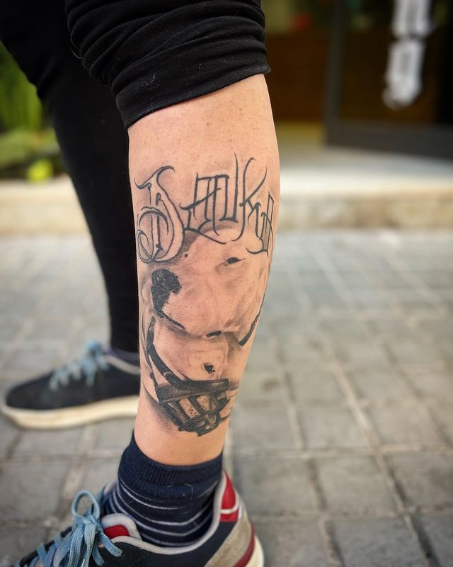 tatuaje en la pierna